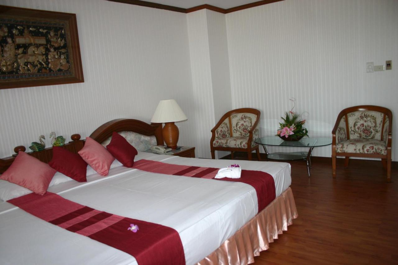 Chiangmai Ratanakosin Hotel Csiangmaj Kültér fotó