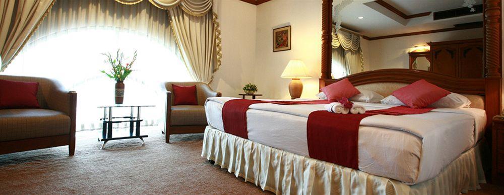 Chiangmai Ratanakosin Hotel Csiangmaj Kültér fotó