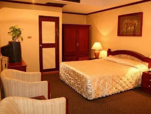 Chiangmai Ratanakosin Hotel Csiangmaj Kültér fotó